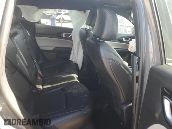 ✅ 2023 Jeep Compass Limited • VIN: 3C4NJDCN4PT566032 • Lot: 84455485. Wystawiony na Copart z przebiegiem 54 523 mil. Bezpłatny archiwum sprzedaży aukcyjnych z USA i szczegółowy raport historii pojazdu na DreamBid. Zdjęcie 11.