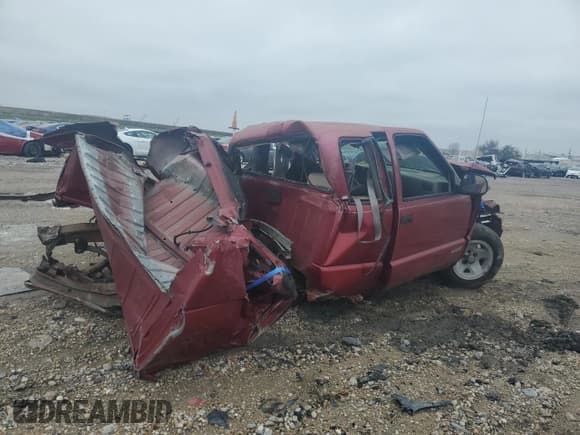 ✅ 1995 Chevrolet S-10 LS • VIN: 1GCCS1945S8241057 • Лот: 46123035. Опубликован ранее на Copart с пробегом 193 307 миль. Бесплатный доступ к архиву аукционных продаж из США и подробный отчёт об истории автомобиля на DreamBid. Изображение 3.