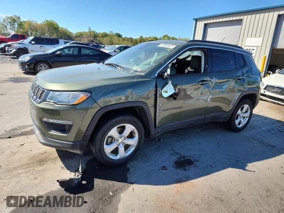 ✅ 2021 Jeep Compass Latitude • VIN: 3C4NJDBB9MT584190 • Lot: 80449285. Wystawiony na Copart z przebiegiem 82 458 mil. Bezpłatny archiwum sprzedaży aukcyjnych z USA i szczegółowy raport historii pojazdu na DreamBid. Zdjęcie 1.