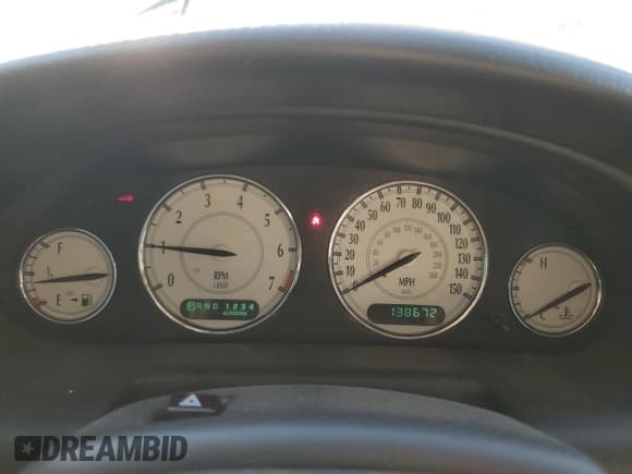 ✅ 2002 Chrysler 300M M • VIN: 2C3AE76KX2H220952 • Lot: 74820484. Listed on Copart with 138,672 mi. Free auction sales archive from the USA and detailed vehicle history report at DreamBid. Image 9.