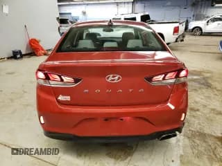 ✅ 2018 Hyundai Sonata Limited • VIN: 5NPE34AF1JH647695 • Лот: 42664063. Опубликован ранее на Copart с пробегом 42 135 миль. Бесплатный доступ к архиву аукционных продаж из США и подробный отчёт об истории автомобиля на DreamBid. Изображение 6.