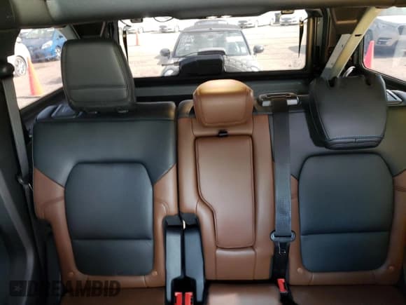 ✅ 2024 Ford Bronco Outer Banks • VIN: 1FMEE8BP8RLA73270 • Lot: 56790205. Listed on Copart with 8,715 mi. Free auction sales archive from the USA and detailed vehicle history report at DreamBid. Image 10.