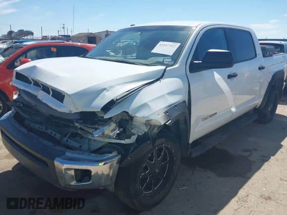 ✅ 2015 Toyota Tundra SR5 • VIN: 5TFEM5F10FX084229 • Lot: 43297702. Listed on IAAI with 168,252 mi. Free auction sales archive from the USA and detailed vehicle history report at DreamBid. Image 2.