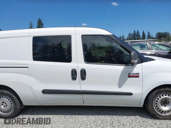 ✅ 2016 Ram ProMaster City Cargo Tradesman • VIN: ZFBERFAT1G6A95995 • Лот: 42526079. Опубликован ранее на IAAI с пробегом 249 984 миль. Бесплатный доступ к архиву аукционных продаж из США и подробный отчёт об истории автомобиля на DreamBid. Изображение 13.
