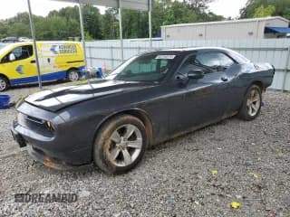 ✅ 2017 Dodge Challenger SXT • VIN: 2C3CDZAG1HH658472 • Lot: 64744274. Wystawiony na Copart z przebiegiem 129 764 mil. Bezpłatny archiwum sprzedaży aukcyjnych z USA i szczegółowy raport historii pojazdu na DreamBid. Zdjęcie 1.