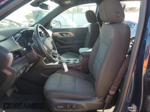 ✅ 2023 Chevrolet Traverse LT Cloth • VIN: 1GNERGKW0PJ147890 • Lot: 68521735. Listed on Copart with 33,667 mi. Free auction sales archive from the USA and detailed vehicle history report at DreamBid. Image 7.