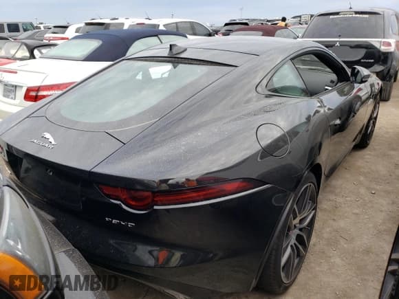 ✅ 2020 Jaguar F-Type P340 • VIN: SAJDD1EV9LCK67898 • Lot: 63499932. Wystawiony na Copart z przebiegiem Nie podano. Bezpłatny archiwum sprzedaży aukcyjnych z USA i szczegółowy raport historii pojazdu na DreamBid. Zdjęcie 4.