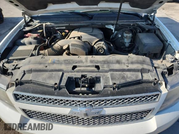 ✅ 2008 Chevrolet Suburban 1LT • VIN: 1GNFK16338J250728 • Lot: 70020715. Wystawiony na Copart z przebiegiem 204 857 mil. Bezpłatny archiwum sprzedaży aukcyjnych z USA i szczegółowy raport historii pojazdu na DreamBid. Zdjęcie 12.