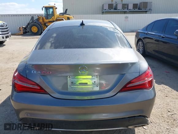 ✅ 2018 Mercedes-Benz CLA 250 • VIN: WDDSJ4EB6JN518969 • Лот: 43285494. Опубликован ранее на IAAI с пробегом 66 074 миль. Бесплатный доступ к архиву аукционных продаж из США и подробный отчёт об истории автомобиля на DreamBid. Изображение 17.