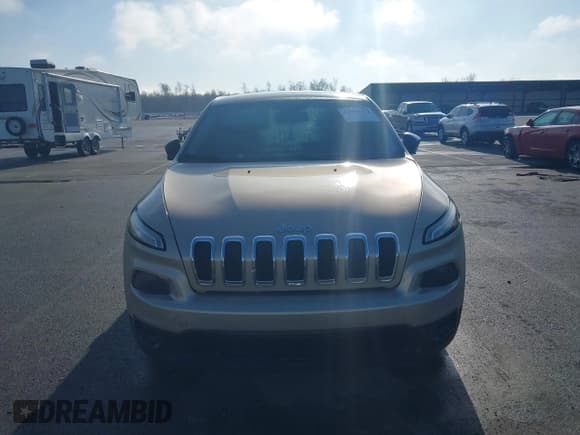 ✅ 2015 Jeep Cherokee Sport • VIN: 1C4PJLABXFW561115 • Lot: 41969932. Wystawiony na IAAI z przebiegiem 120 026 mil. Bezpłatny archiwum sprzedaży aukcyjnych z USA i szczegółowy raport historii pojazdu na DreamBid. Zdjęcie 12.
