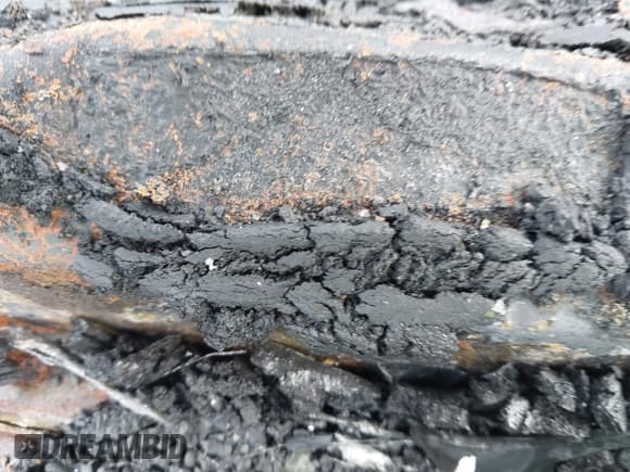 ✅ 2014 Mercedes-Benz C 250 Sport • VIN: WDDGF4HB2EA955318 • Lot: 41253375. Wystawiony na IAAI z przebiegiem Nie podano. Bezpłatny archiwum sprzedaży aukcyjnych z USA i szczegółowy raport historii pojazdu na DreamBid. Zdjęcie 9.