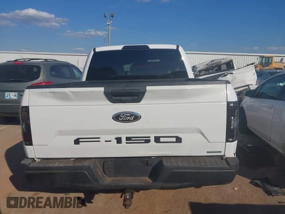 ✅ 2018 Ford F-150 XLT • VIN: 1FTEW1CP1JKF70923 • Lot: 43343251. Listed on IAAI with 125,529 mi. Free auction sales archive from the USA and detailed vehicle history report at DreamBid. Image 16.