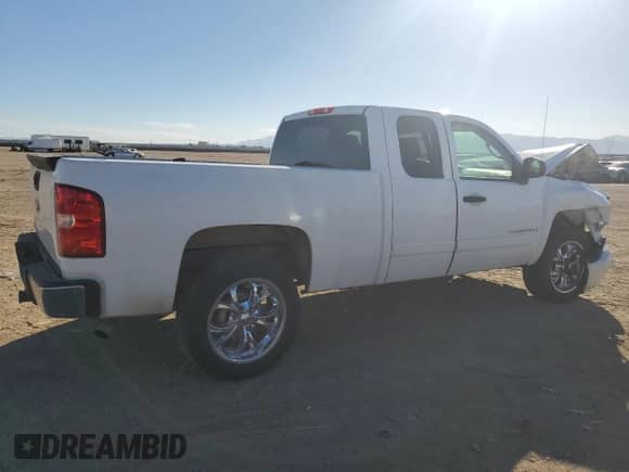 2007 Chevrolet Silverado 1500 1LT с VIN 1GCEC19C77Z515518, выставлен на аукционе Copart как лот 90921015 с пробегом 131 509 миль миль и Списание • Salvage title. История ставок и продаж доступна на DreamBid. Изображение 3.