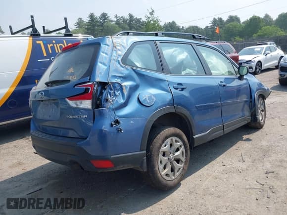 ✅ 2022 Subaru Forester • VIN: JF2SKACC2NH447504 • Lot: 42430026. Listed on IAAI with 136,915 mi. Free auction sales archive from the USA and detailed vehicle history report at DreamBid. Image 4.