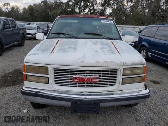 ✅ 1995 GMC Suburban • VIN: 1GKFK16K3SJ704911 • Lot: 88326825. Listed on Copart with 191,006 mi. Free auction sales archive from the USA and detailed vehicle history report at DreamBid. Image 5.