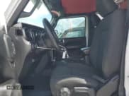 ✅ 2018 Jeep Wrangler Unlimited Sport • VIN: 1C4HJXDG5JW171986 • Lot: 71050525. Wystawiony na Copart z przebiegiem 129 660 mil. Bezpłatny archiwum sprzedaży aukcyjnych z USA i szczegółowy raport historii pojazdu na DreamBid. Zdjęcie 7.