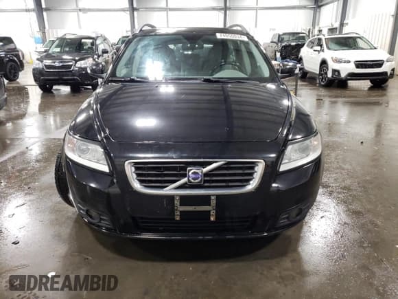 ✅ 2010 Volvo V50 • VIN: YV1382MW5A2575954 • Lot: 74050034. Listed on Copart with 195,447 mi. Free auction sales archive from the USA and detailed vehicle history report at DreamBid. Image 5.