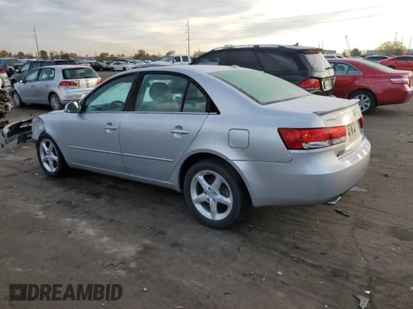 ✅ 2008 Hyundai Sonata SE • VIN: 5NPEU46F68H399931 • Лот: 80991654. Опубликован ранее на Copart с пробегом 135 154 миль. Бесплатный доступ к архиву аукционных продаж из США и подробный отчёт об истории автомобиля на DreamBid. Изображение 2.