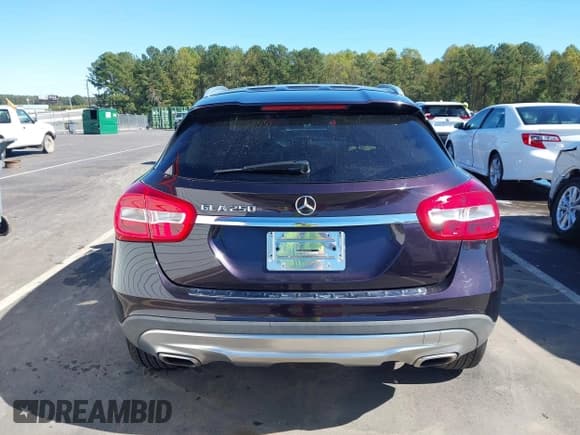 ✅ 2015 Mercedes-Benz GLA 250 • VIN: WDCTG4EB5FJ185945 • Lot: 43467961. Wystawiony na IAAI z przebiegiem 148 846 mil. Bezpłatny archiwum sprzedaży aukcyjnych z USA i szczegółowy raport historii pojazdu na DreamBid. Zdjęcie 16.