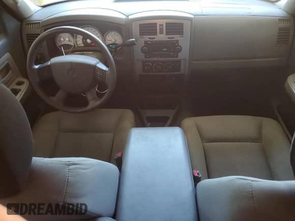 2006 Dodge Dakota SLT с VIN 1D7HW42K96S579208, выставлен на аукционе Copart как лот 71699414 с пробегом 178 506 миль миль и Чистый • Clean title. История ставок и продаж доступна на DreamBid. Изображение 8.