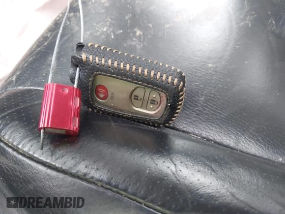 ✅ 2013 Toyota 4Runner Trail • VIN: JTEBU5JR4D5134389 • Лот: 41561373. Опубликован ранее на IAAI с пробегом 176 716 миль. Бесплатный доступ к архиву аукционных продаж из США и подробный отчёт об истории автомобиля на DreamBid. Изображение 11.