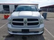 ✅ 2018 Ram 1500 Express • VIN: 1C6RR7FT1JS134780 • Lot: 43681599. Wystawiony na IAAI z przebiegiem 47 404 mil. Bezpłatny archiwum sprzedaży aukcyjnych z USA i szczegółowy raport historii pojazdu na DreamBid. Zdjęcie 13.