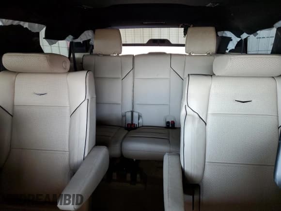 ✅ 2024 Cadillac Escalade 4WD Premium Luxury • VIN: 1GYS4CKL4RR191446 • Лот: 81149995. Опубликован ранее на Copart с пробегом 10 210 миль. Бесплатный доступ к архиву аукционных продаж из США и подробный отчёт об истории автомобиля на DreamBid. Изображение 10.