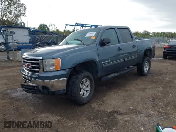 ✅ 2012 GMC Sierra 1500 SLE • VIN: 3GTP2VE72CG235883 • Лот: 43504389. Опубликован ранее на IAAI с пробегом 169 675 миль. Бесплатный доступ к архиву аукционных продаж из США и подробный отчёт об истории автомобиля на DreamBid. Изображение 2.