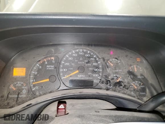 ✅ 2001 Chevrolet Silverado 2500HD • VIN: 1GCHK23121F128459 • Lot: 60525805. Wystawiony na Copart z przebiegiem Nie podano. Bezpłatny archiwum sprzedaży aukcyjnych z USA i szczegółowy raport historii pojazdu na DreamBid. Zdjęcie 9.