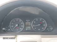 ✅ 2005 Mercedes-Benz C 240 • VIN: WDBRF81JX5F637217 • Lot: 42534245. Wystawiony na IAAI z przebiegiem 224 193 mil. Bezpłatny archiwum sprzedaży aukcyjnych z USA i szczegółowy raport historii pojazdu na DreamBid. Zdjęcie 7.