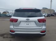 ✅ 2019 Kia Sorento LX • VIN: 5XYPGDA34KG595250 • Лот: 43700319. Опубликован ранее на IAAI с пробегом 116 027 миль. Бесплатный доступ к архиву аукционных продаж из США и подробный отчёт об истории автомобиля на DreamBid. Изображение 16.