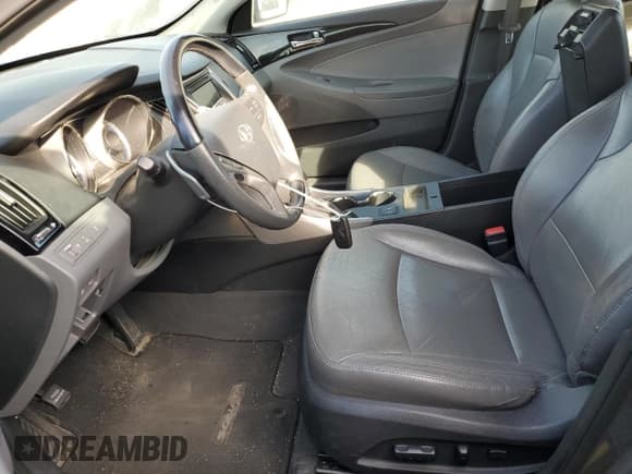 ✅ 2013 Hyundai Sonata SE • VIN: 5NPEC4ABXDH572335 • Lot: 70749614. Listed on Copart with 141,051 mi. Free auction sales archive from the USA and detailed vehicle history report at DreamBid. Image 7.