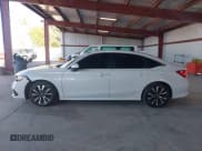 ✅ 2024 Honda Civic EX • VIN: 2HGFE1F77RH325065 • Lot: 43384420. Wystawiony na IAAI z przebiegiem 64 328 mil. Bezpłatny archiwum sprzedaży aukcyjnych z USA i szczegółowy raport historii pojazdu na DreamBid. Zdjęcie 15.