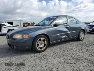 ✅ 2006 Volvo S60 2.5L Turbo • VIN: YV1RS592262517147 • Lot: 91594685. Wystawiony na Copart z przebiegiem 235 287 mil. Bezpłatny archiwum sprzedaży aukcyjnych z USA i szczegółowy raport historii pojazdu na DreamBid. Zdjęcie 1.