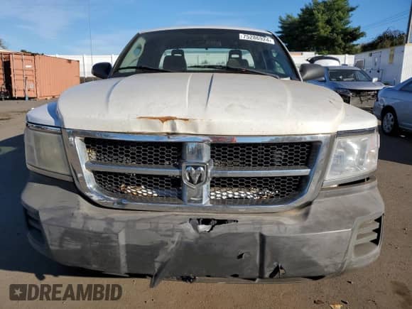 2008 Dodge Dakota ST with VIN 1D7HW22K08S552423, listed as a Copart auction lot 75286924 with 209,272 mi miles and Salvage title. Bid and sale history available at DreamBid. Image 5.