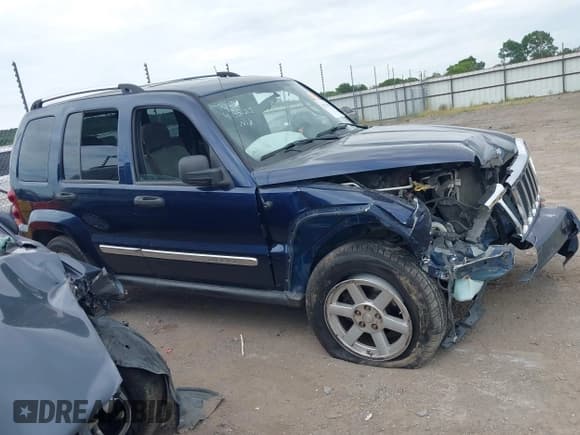 ✅ 2007 Jeep Liberty Limited • VIN: 1J4GL58K87W593391 • Lot: 42874437. Listed on IAAI with 209,110 mi. Free auction sales archive from the USA and detailed vehicle history report at DreamBid. Image 13.