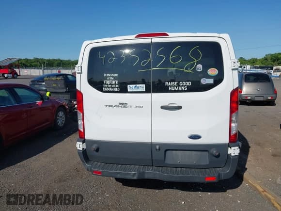 ✅ 2017 Ford Transit XL • VIN: 1FBZX2ZM3HKB15099 • Lot: 42352568. Wystawiony na IAAI z przebiegiem 216 536 mil. Bezpłatny archiwum sprzedaży aukcyjnych z USA i szczegółowy raport historii pojazdu na DreamBid. Zdjęcie 16.