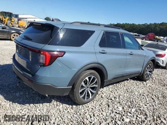 ✅ 2025 Ford Explorer ST-Line • VIN: 1FMUK7KH3SGA42272 • Lot: 85832345. Wystawiony na Copart z przebiegiem 29 864 mil. Bezpłatny archiwum sprzedaży aukcyjnych z USA i szczegółowy raport historii pojazdu na DreamBid. Zdjęcie 3.