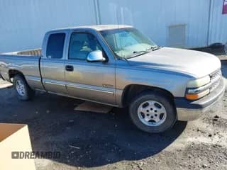 2000 Chevrolet Silverado 1500 LS z VIN 2GCEC19T2Y1199939, wystawiony jako IAAI lot #41350239 z przebiegiem 321 613 mil mil oraz . Historia ofert i sprzedaży dostępna na DreamBid. Obrazek 1.