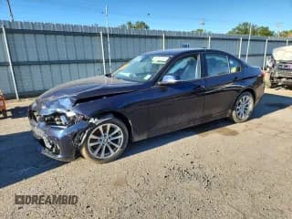 ✅ 2017 BMW 3 Series 320i • VIN: WBA8E1G54HNU13448 • Лот: 90987915. Опубликован ранее на Copart с пробегом Не указан. Бесплатный доступ к архиву аукционных продаж из США и подробный отчёт об истории автомобиля на DreamBid. Изображение 1.
