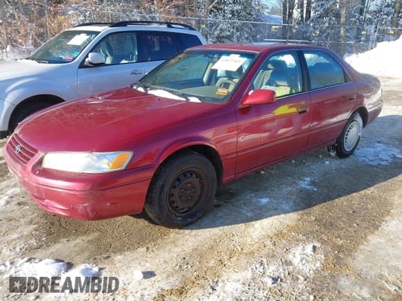 ✅ 1998 Toyota Camry LE • VIN: 4T1BG22K6WU378156 • Lot: 43827369. Listed on IAAI with 83,774 mi. Free auction sales archive from the USA and detailed vehicle history report at DreamBid. Image 2.