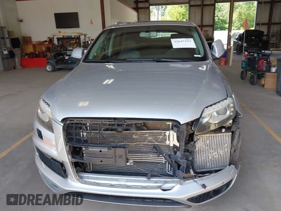 ✅ 2010 Audi Q7 Prestige • VIN: WA1VMAFE2AD008608 • Lot: 42647203. Listed on IAAI with 138,115 mi. Free auction sales archive from the USA and detailed vehicle history report at DreamBid. Image 12.
