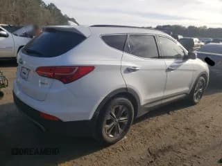 ✅ 2015 Hyundai Santa Fe • VIN: 5XYZU3LB2FG237313 • Лот: 43031013. Опубликован ранее на Copart с пробегом 147 343 миль. Бесплатный доступ к архиву аукционных продаж из США и подробный отчёт об истории автомобиля на DreamBid. Изображение 3.