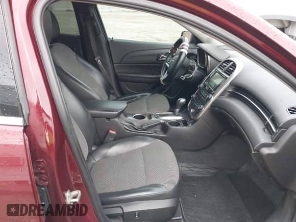 2015 Chevrolet Malibu LT z VIN 1G11C5SL5FF121878, wystawiony jako IAAI lot #43588030 z przebiegiem 142 774 mil mil oraz . Historia ofert i sprzedaży dostępna na DreamBid. Obrazek 5.