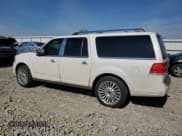 ✅ 2015 Lincoln Navigator • VIN: 5LMJJ3JT8FEJ03084 • Lot: 84768735. Wystawiony na Copart z przebiegiem 163 136 mil. Bezpłatny archiwum sprzedaży aukcyjnych z USA i szczegółowy raport historii pojazdu na DreamBid. Zdjęcie 2.