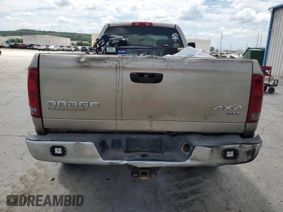 2004 Dodge 3500 ST with VIN 3D7LU38C14G250288, listed as a Copart auction lot 65744595 with 230,952 mi miles and Salvage title. Bid and sale history available at DreamBid. Image 6.