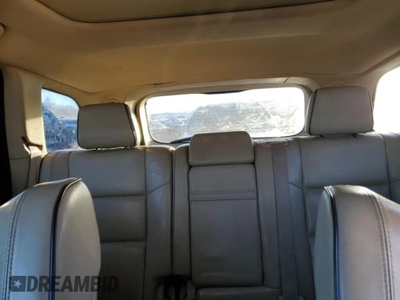 ✅ 2015 Jeep Grand Cherokee Overland • VIN: 1C4RJFCMXFC618455 • Lot: 80548554. Listed on Copart with 175,413 mi. Free auction sales archive from the USA and detailed vehicle history report at DreamBid. Image 10.