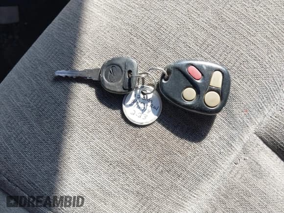 ✅ 2002 Oldsmobile Alero GL1 • VIN: 1G3NL52F82C295197 • Lot: 41235349. Wystawiony na IAAI z przebiegiem 159 981 mil. Bezpłatny archiwum sprzedaży aukcyjnych z USA i szczegółowy raport historii pojazdu na DreamBid. Zdjęcie 11.