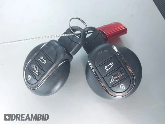 ✅ 2019 MINI Countryman Cooper • VIN: WMZYS7C57K3J04922 • Lot: 43229842. Listed on IAAI with 60,326 mi. Free auction sales archive from the USA and detailed vehicle history report at DreamBid. Image 11.