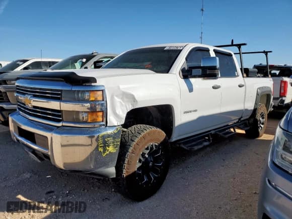 ✅ 2017 Chevrolet Silverado 2500HD Work Truck • VIN: 1GC1KUEG8HF103803 • Лот: 91054765. Опубликован ранее на Copart с пробегом 199 411 миль. Бесплатный доступ к архиву аукционных продаж из США и подробный отчёт об истории автомобиля на DreamBid. Изображение 1.